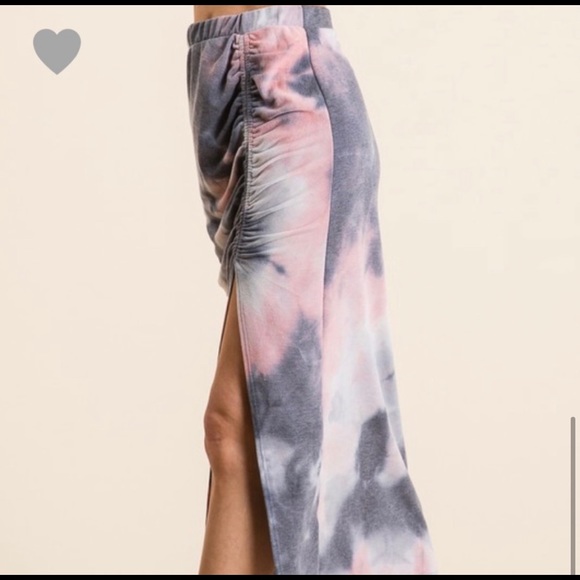 New!clearance Tie Dye fitted Slit midi skirt - Picture 7 of 7